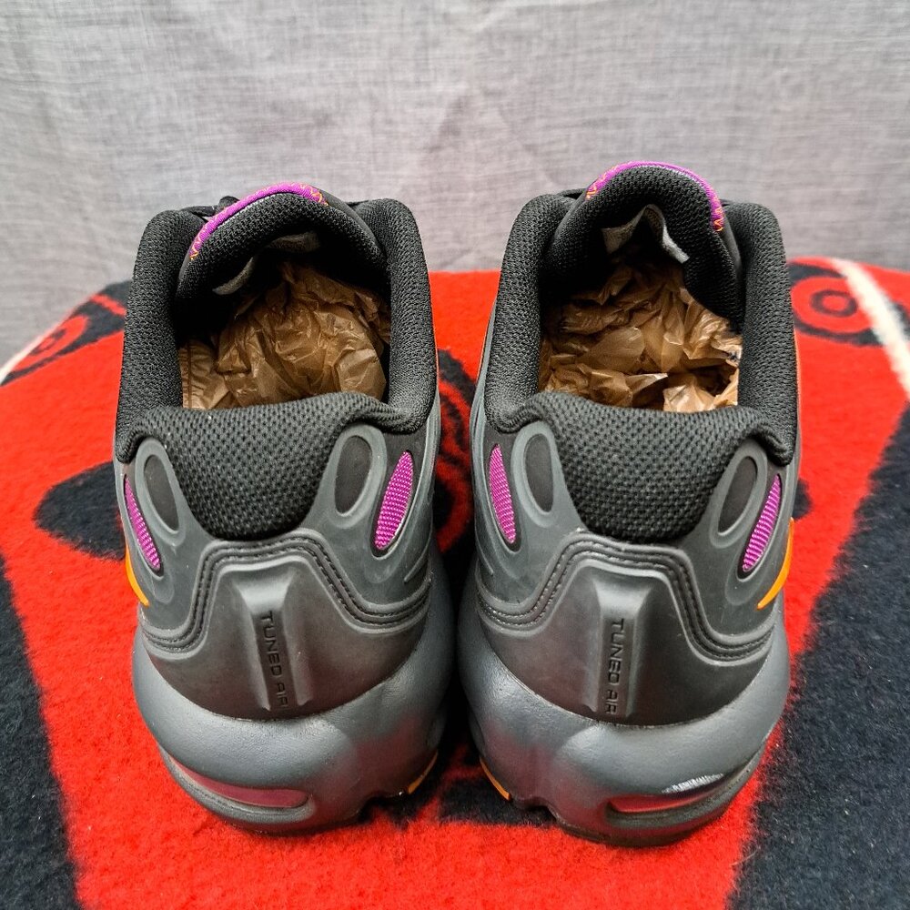 %Size 6.5 Youth Nike Air Max Tn Plus Drift Black Viotech Monarch  / A 29 - Picture 4 of 12
